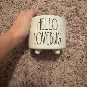 Rae Dunn White 'Hello Lovebug' planter